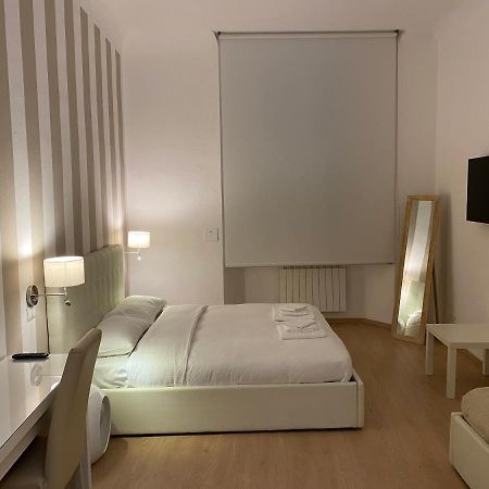 Sallustio Rooms - Rooms Only Siena Bagian luar foto