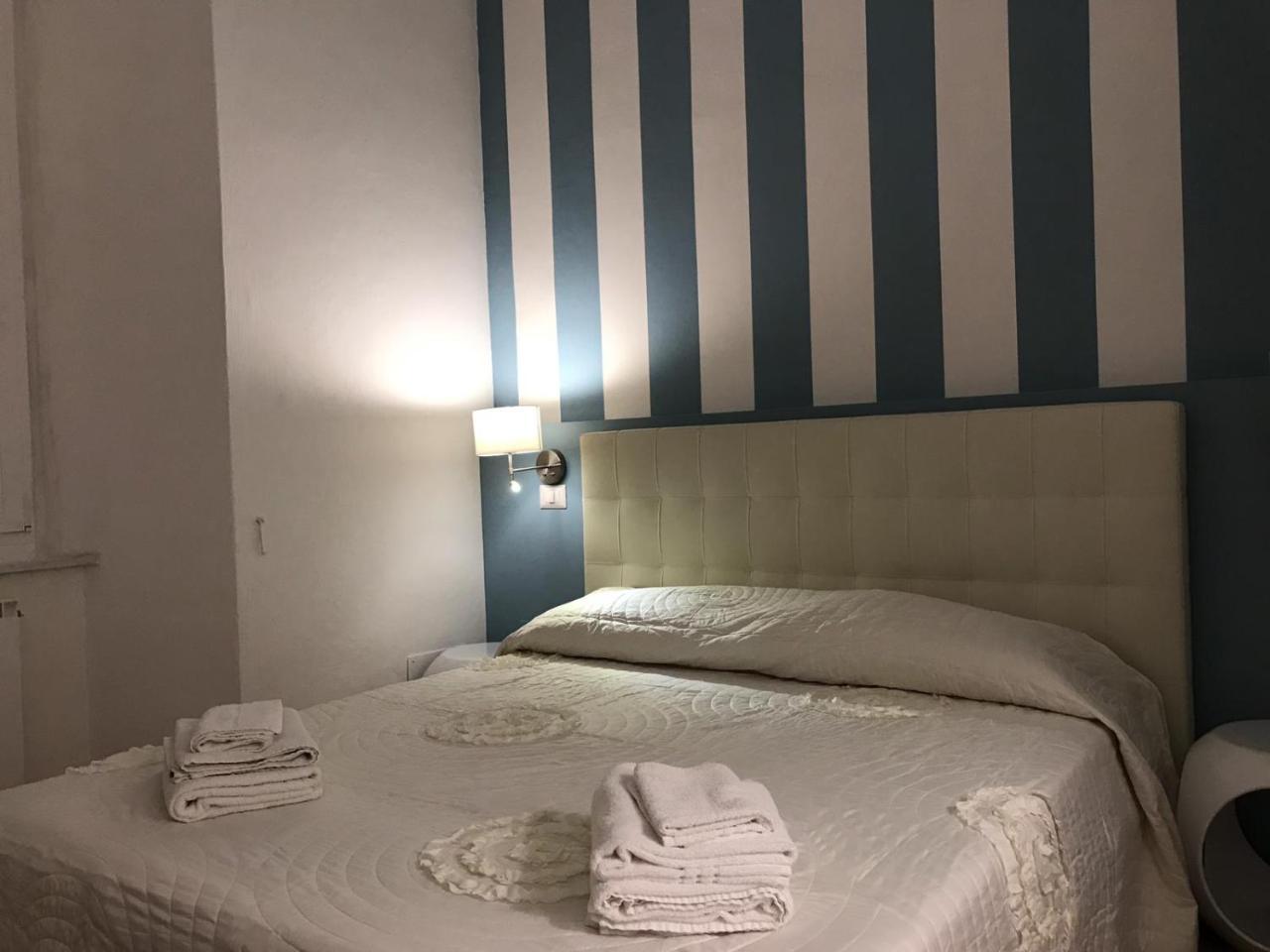 Sallustio Rooms - Rooms Only Siena Bagian luar foto